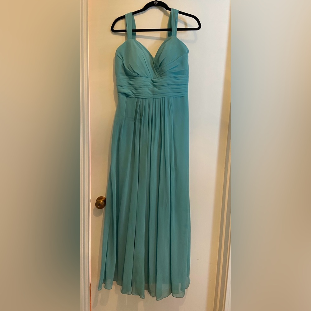Elegant Teal Evening Dress